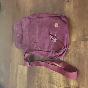 Fjallraven Foldsack Plum Worn Fjallraven Foldsack 3, Dark Garnet